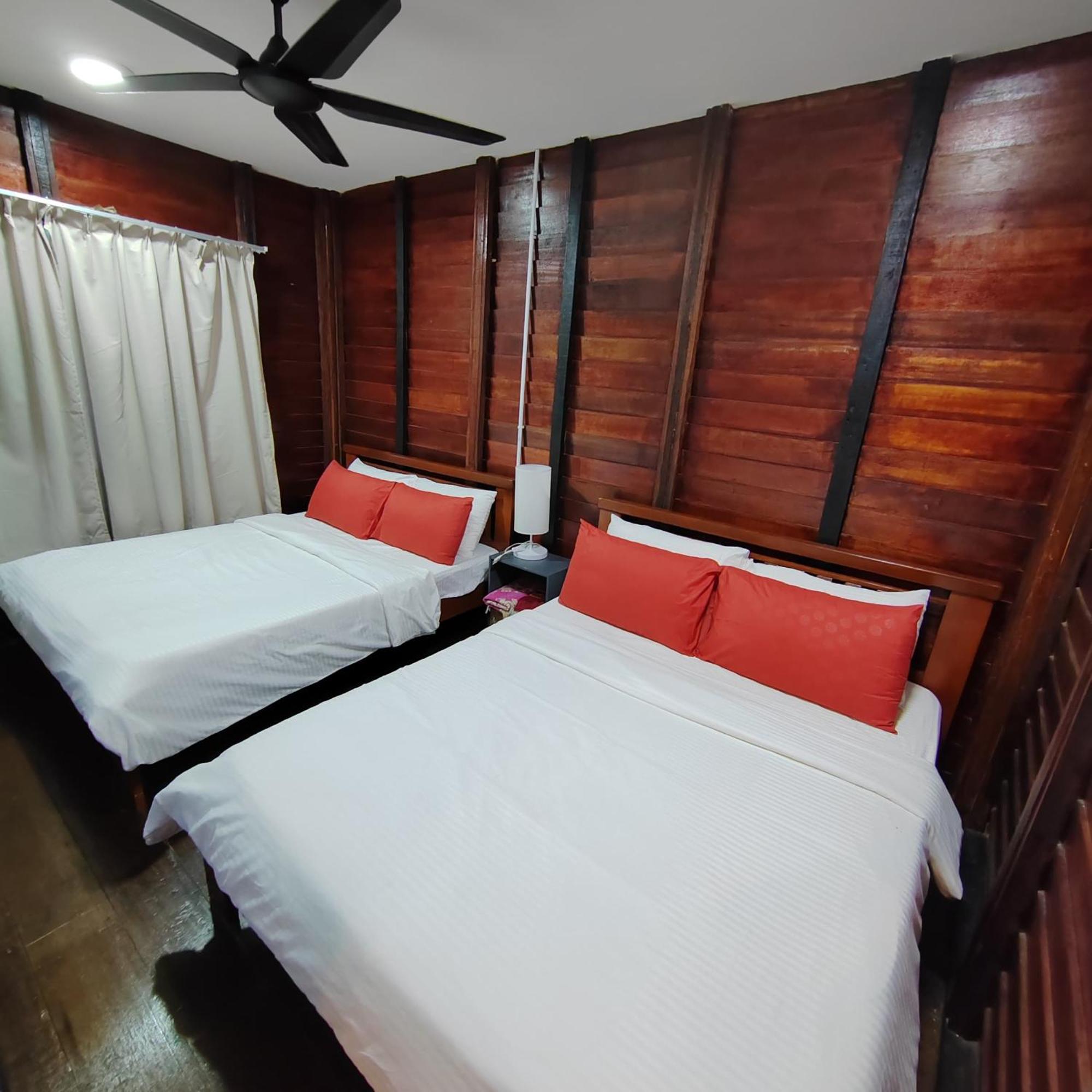 D'Bukit Forest Guest House Pedas Exterior photo